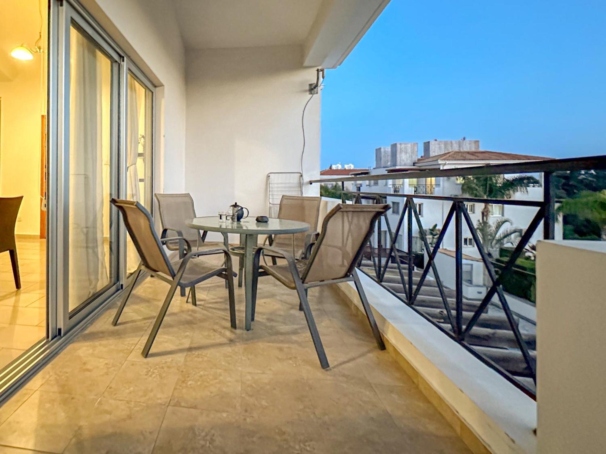 Nefeli Blue-Horizon 2B, Pool, Suites, Big Balconies Paphos Eksteriør billede